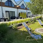 Slonce I Woda Caloroczne, Podgrzewany Basen, Balia Z Jacuzzi, Klimatyzacja, Bezplatny Parking Διαμέρισμα Łeba