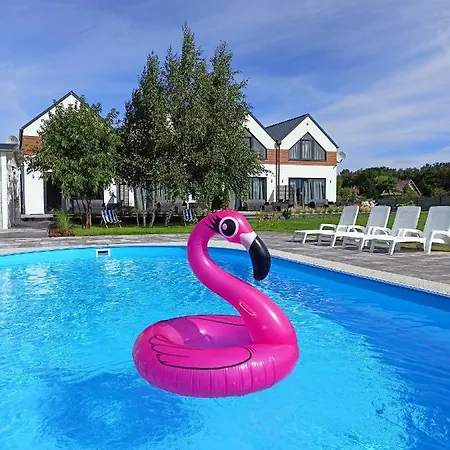 Apartment Slonce I Woda Caloroczne, Podgrzewany Basen, Balia Z Jacuzzi, Starlink Internet, Klimatyzacja, Bezplatny Parking Leba