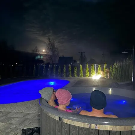 Apartment Slonce I Woda Caloroczne, Podgrzewany Basen, Balia Z Jacuzzi, Starlink Internet, Klimatyzacja, Bezplatny Parking Leba