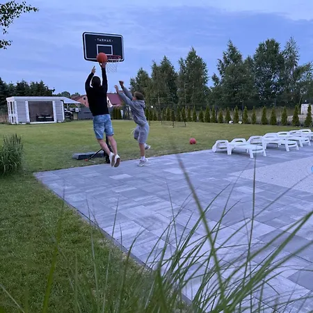 Slonce I Woda Caloroczne, Podgrzewany Basen, Balia Z Jacuzzi, Starlink Internet, Klimatyzacja, Bezplatny Parking * Leba
